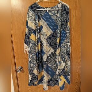 Cato, size 14/16W, Blue, Yellow, and White